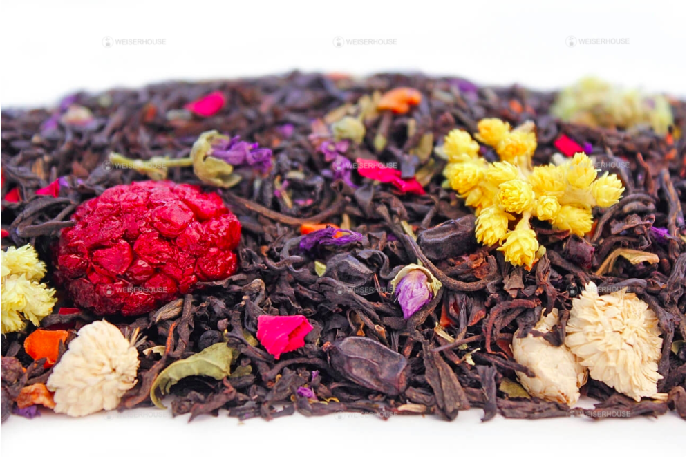 Купить чай кемерово. Чай Алтайский Караван. Чай с добавками. Чай с ягодами. Черный чай с ягодами.